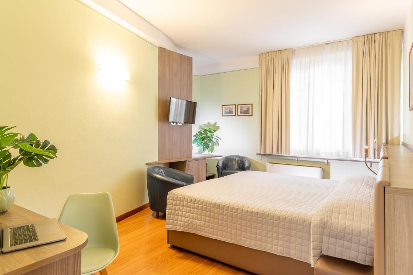Hotel Zio إيمولا المظهر الخارجي الصورة